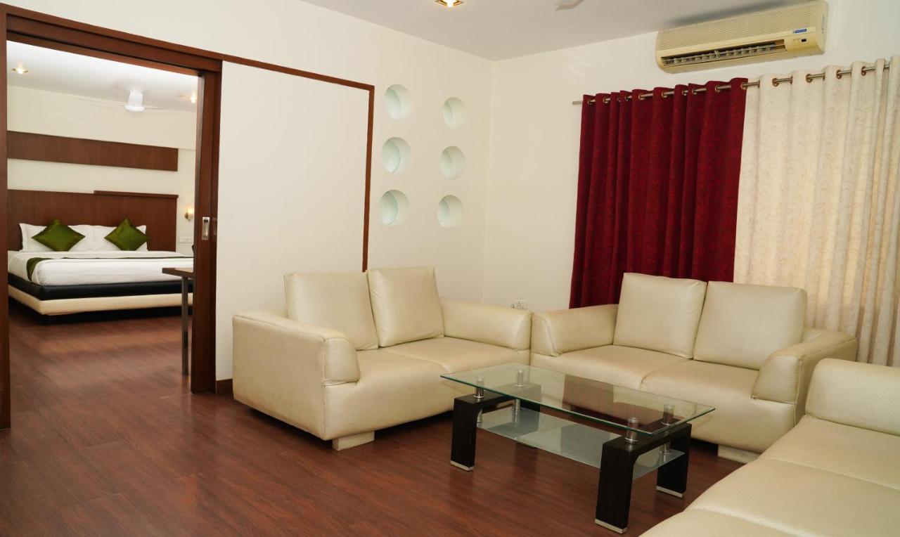 Hotel Oyster Suites