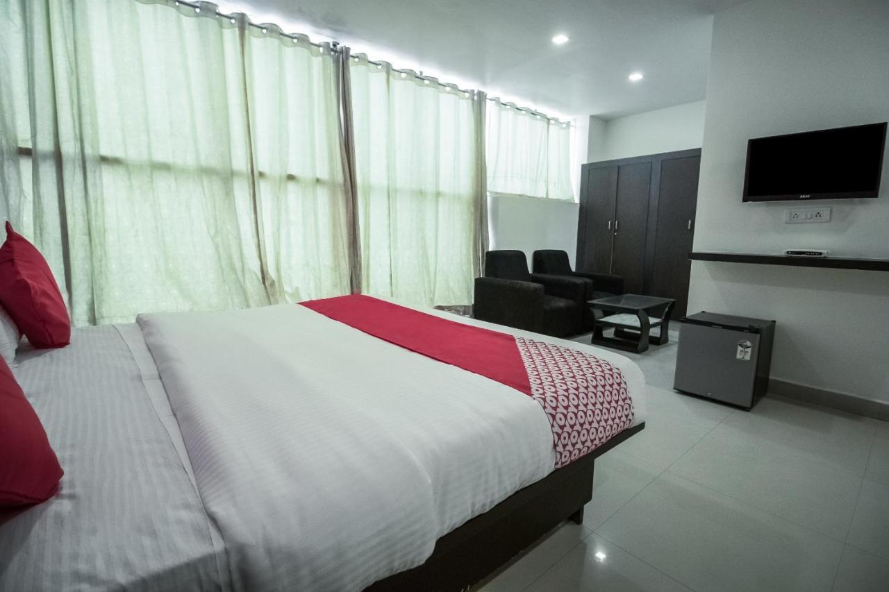Oyo 11966 Grand Euro Park Hotel Hyderabad