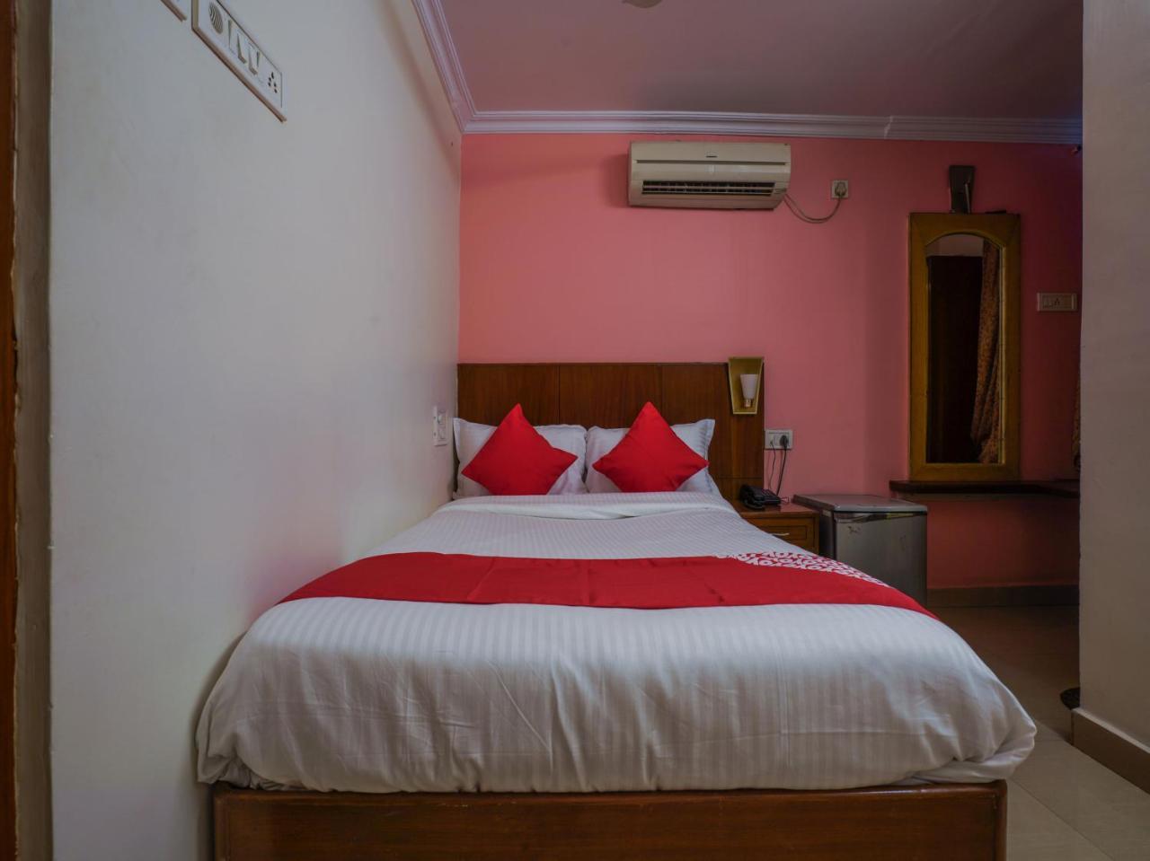 Oyo 18310 Adda Concept 3* Hyderabad