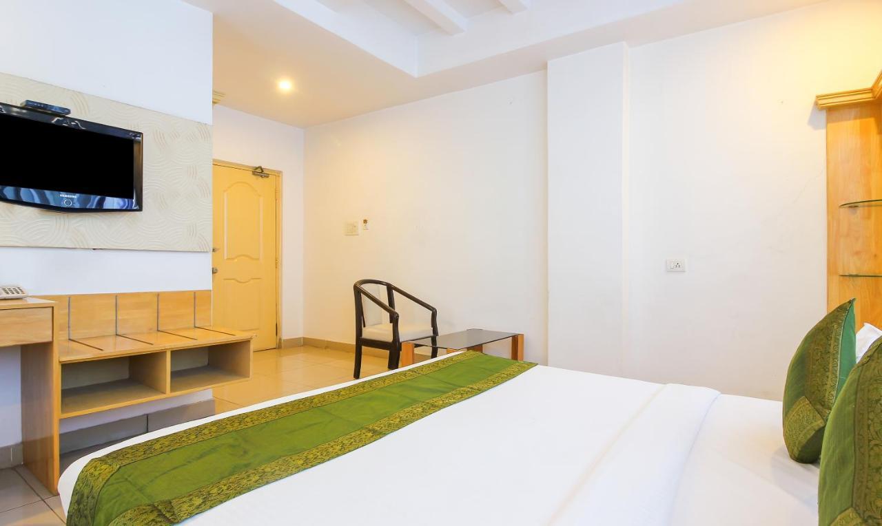 Hotel Treebo Trip Aditya Harsha 3*