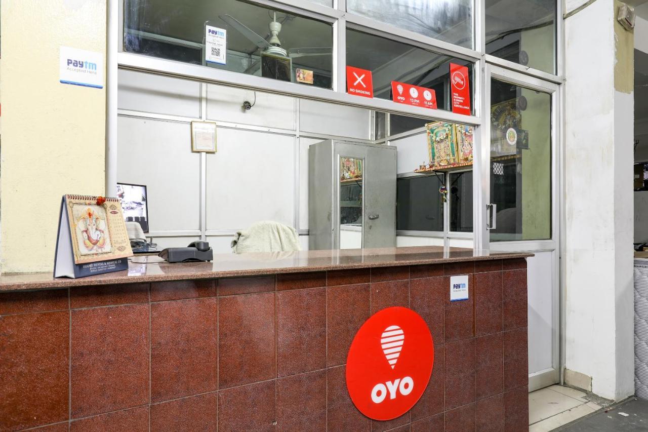 Hotel Oyo 15753 Vishnu Priya Residency