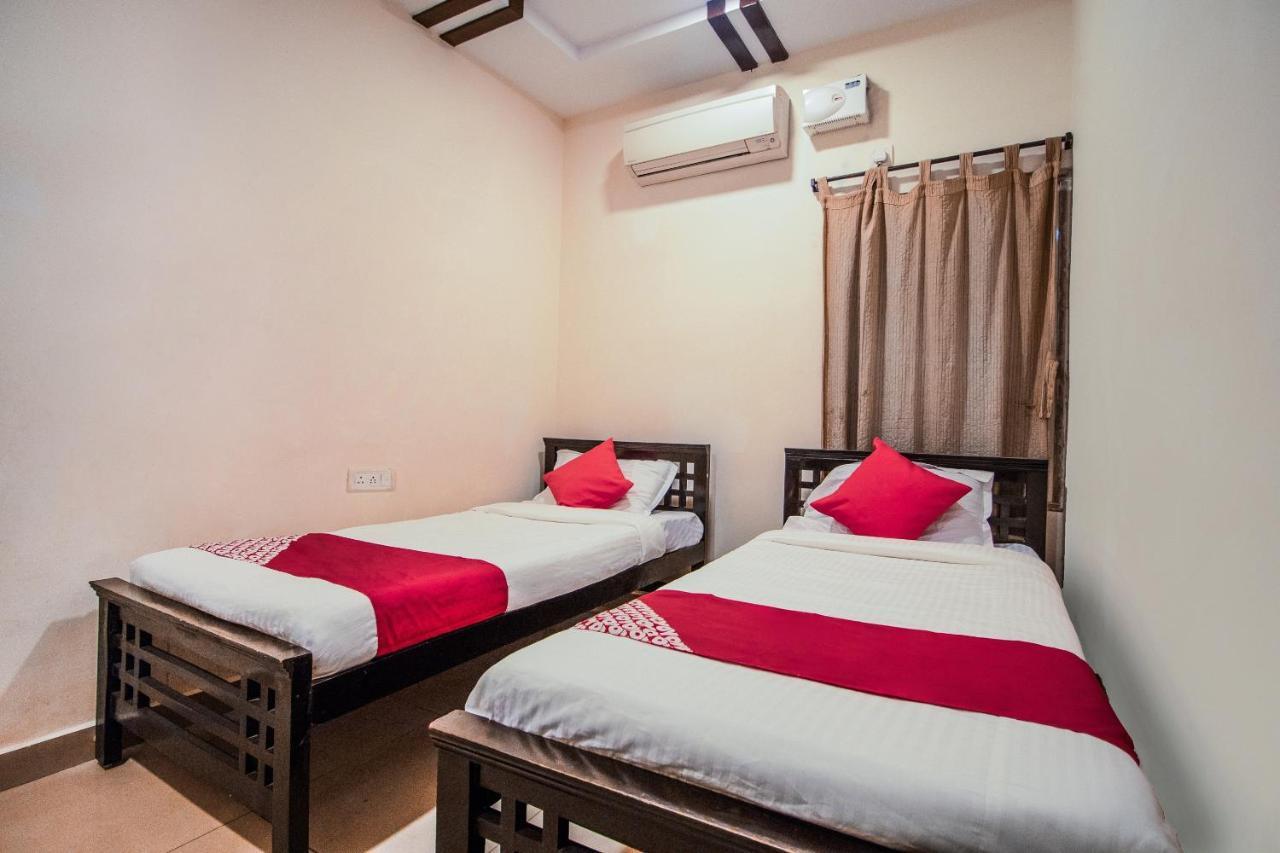Hotel Oyo 15739 Grand Brundavan Hyderabad