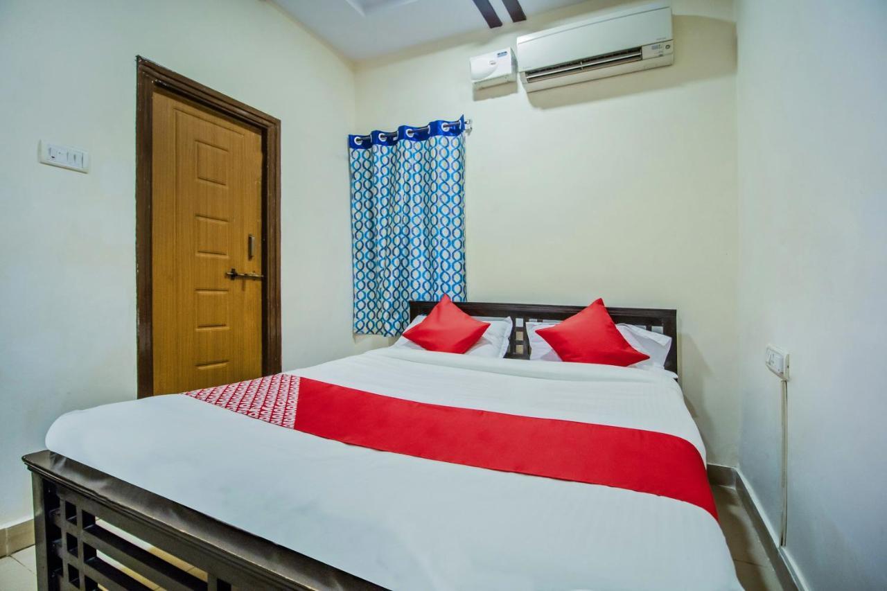 Oyo 15739 Grand Brundavan Hotel