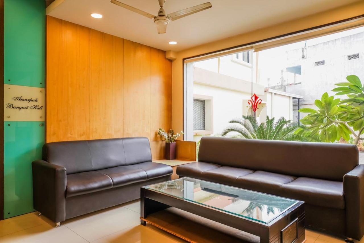 Oyo 18591 Samrat Hotel Hyderabad