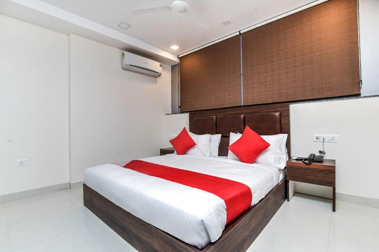 Oyo 23191 Flagship Raj Madan Ameerpet Hotel