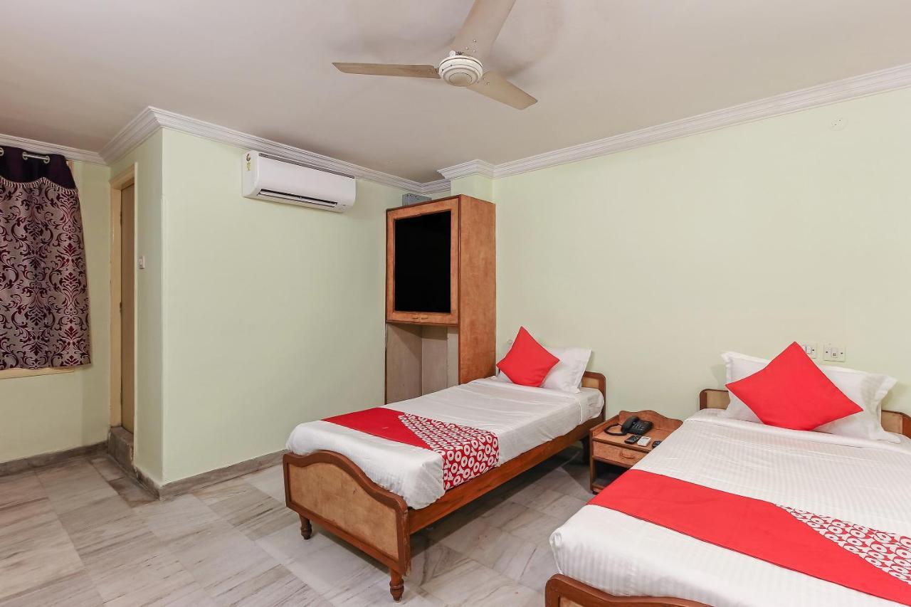 Oyo 23191 Flagship Raj Madan Ameerpet Hotel