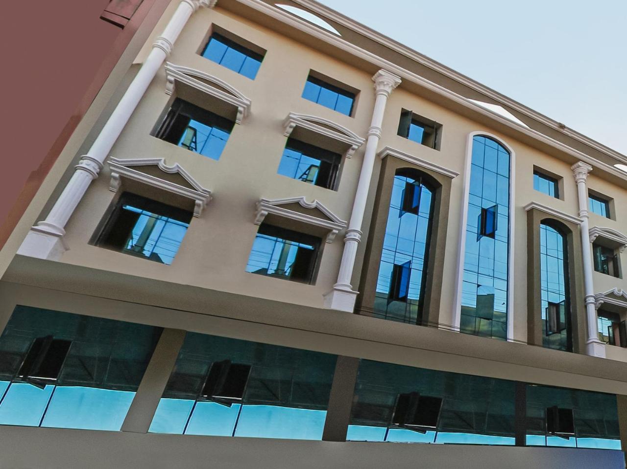 Oyo 23191 Flagship Raj Madan Ameerpet Hotel