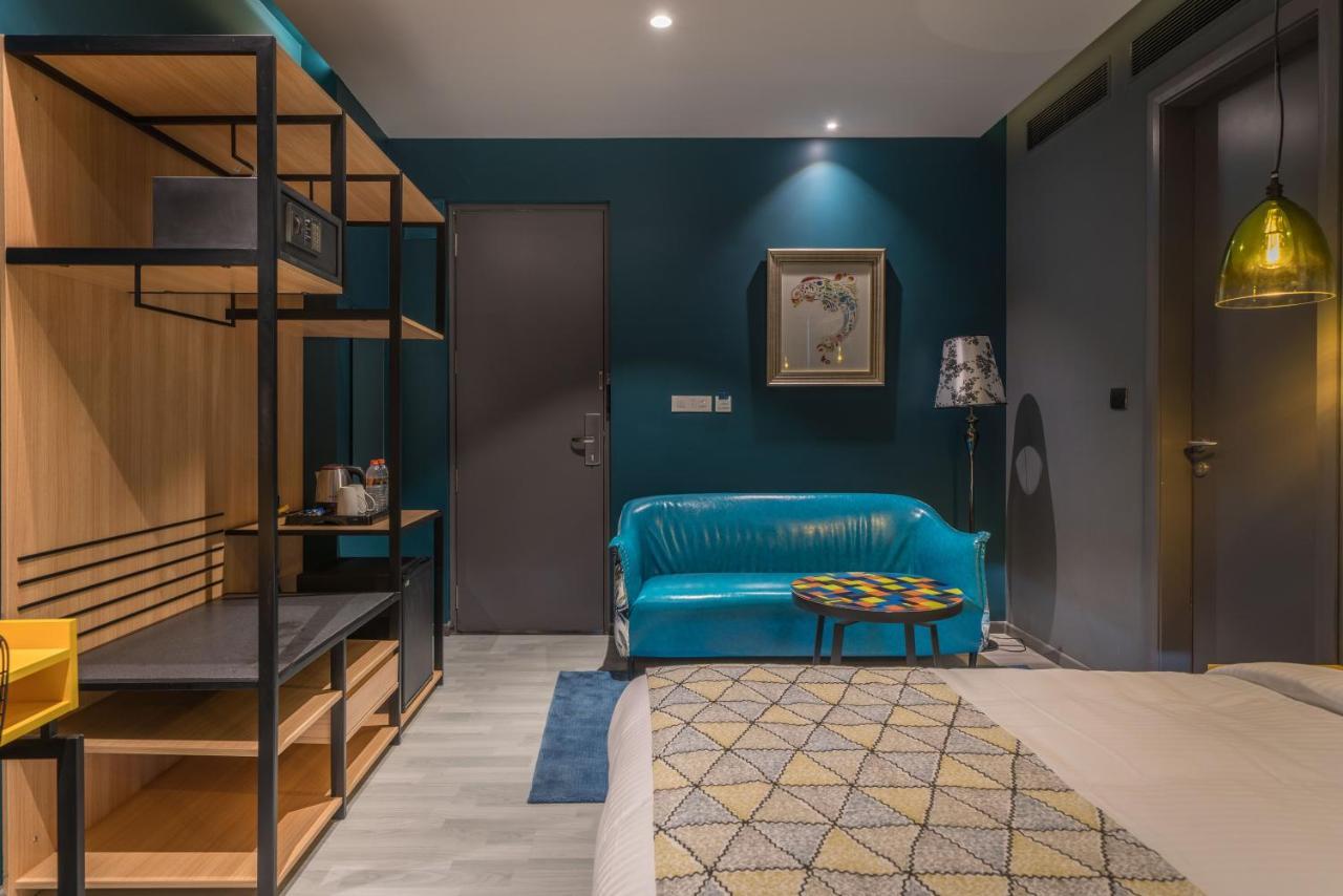 B L Hotel