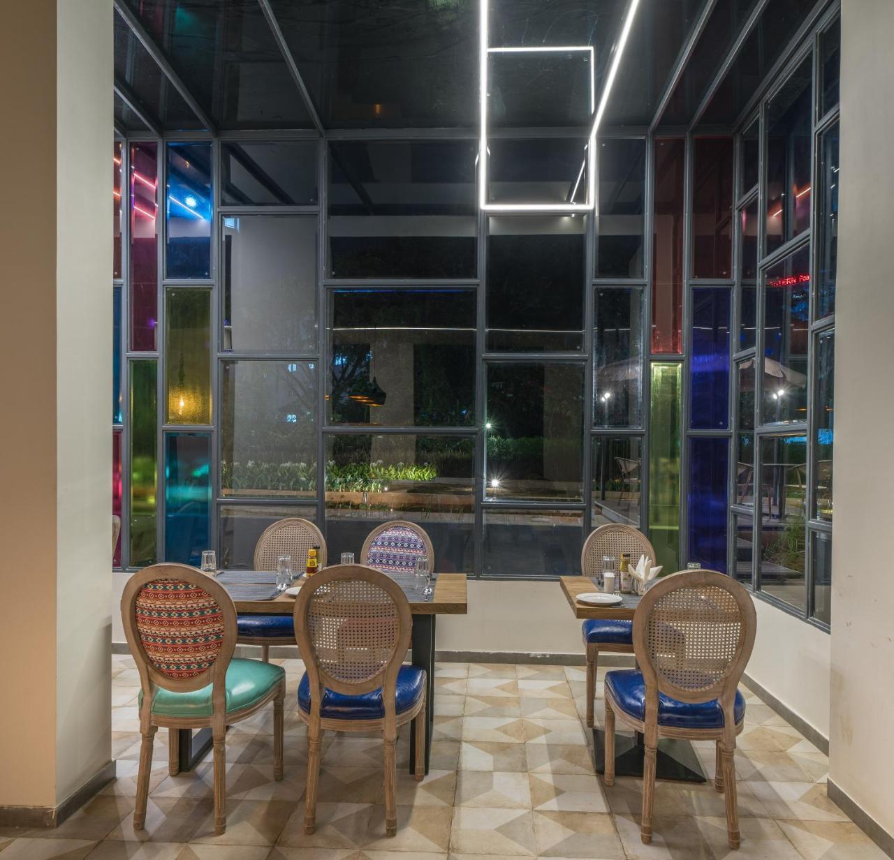 B L Hotel