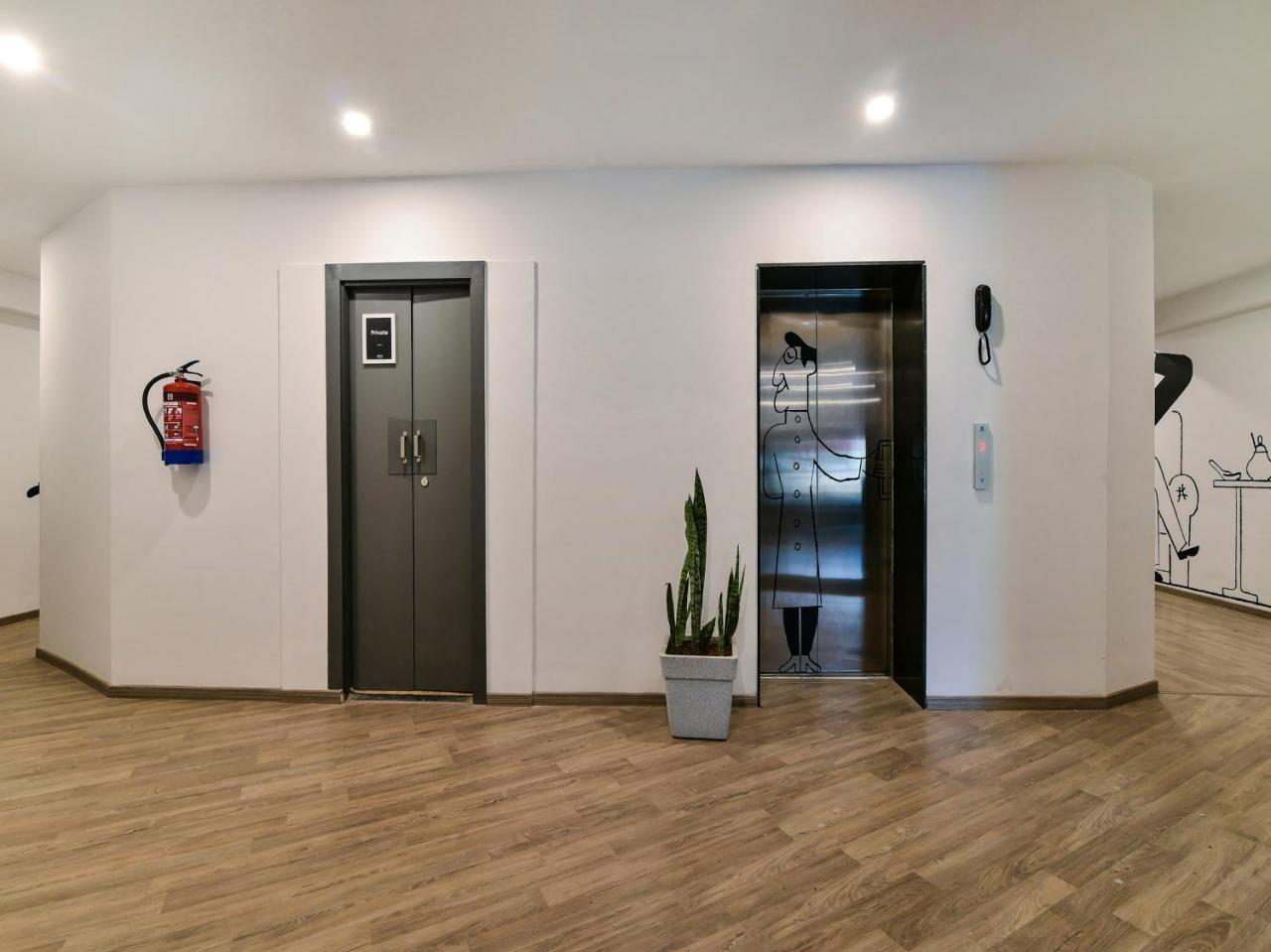 Oyo Townhouse 74 Nampally 3* Hyderabad