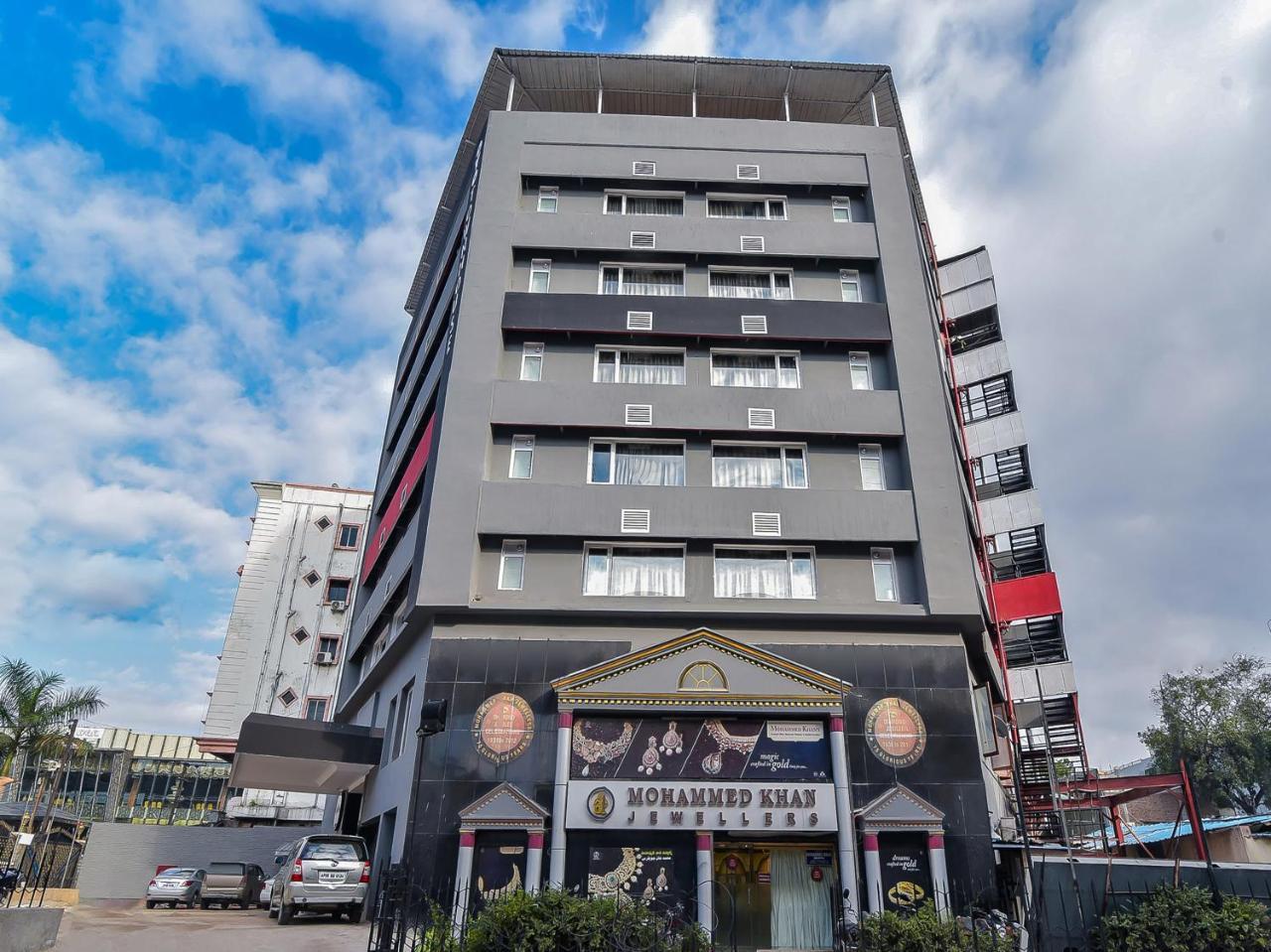 Oyo Townhouse 74 Nampally Hotel Hyderabad