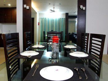 Oyo Premium Shilparamam Hitech Hotel 3*