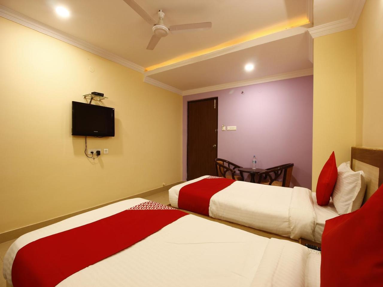 Oyo 14671 Sri Sai Regency 2* Hyderabad