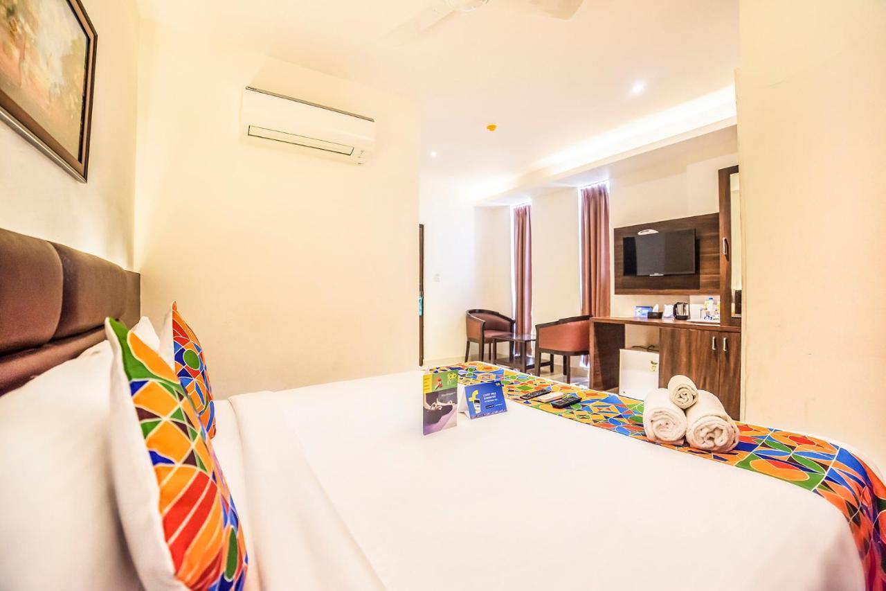 Hotel Fabhotel Prowell Crown