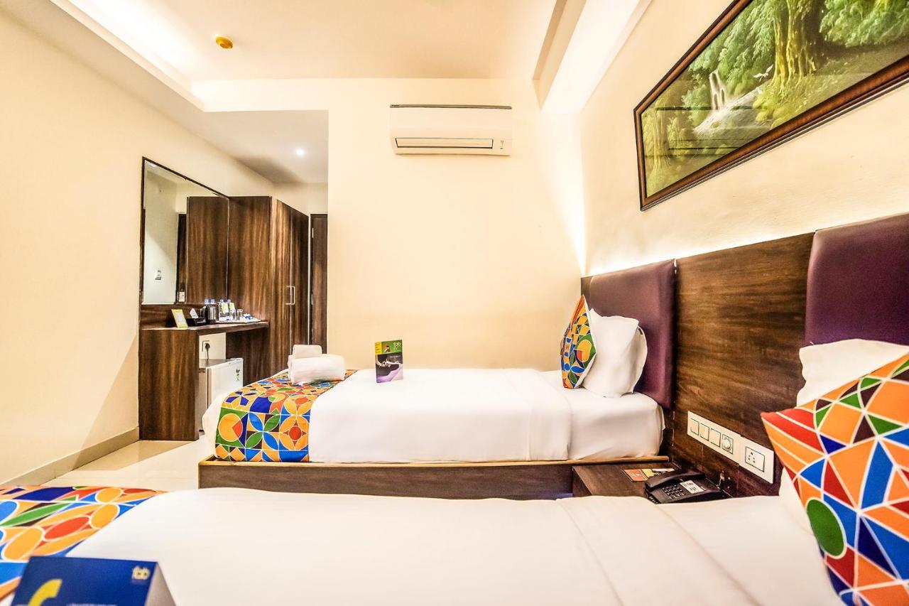 Fabhotel Prowell Crown Hotel