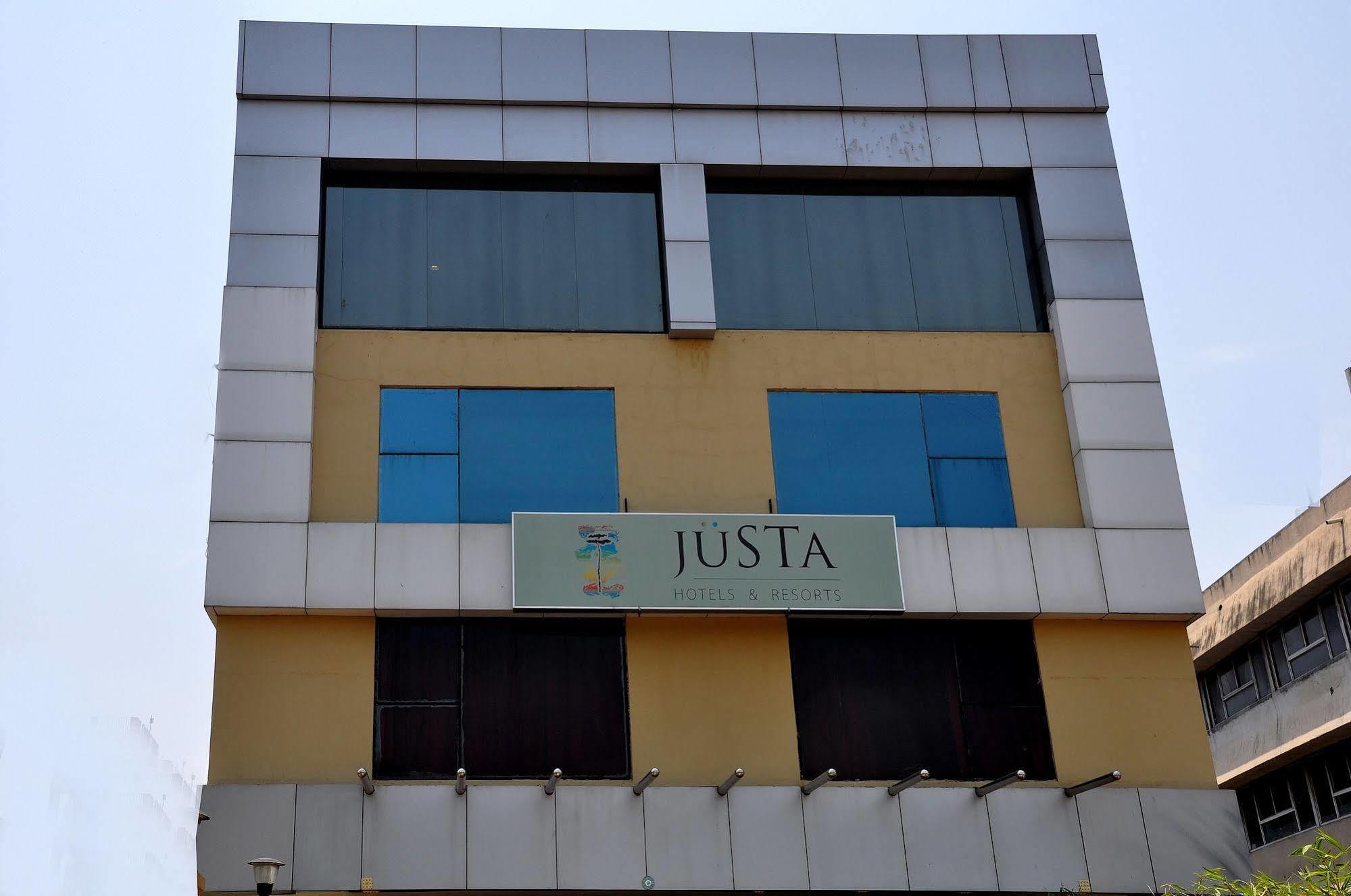 ​justa Hotel 4*