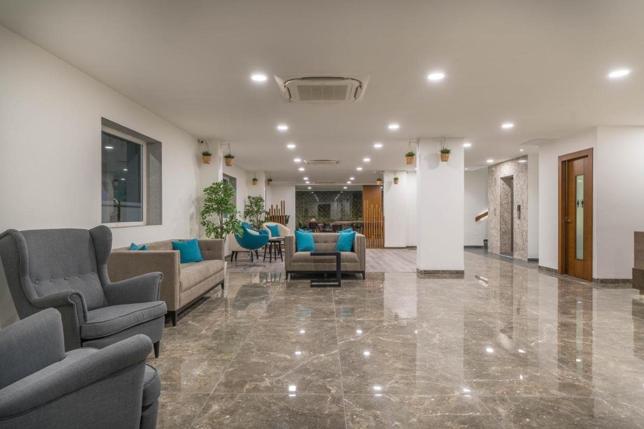 Hotel Skyla & - Jubilee Hills Hyderabad