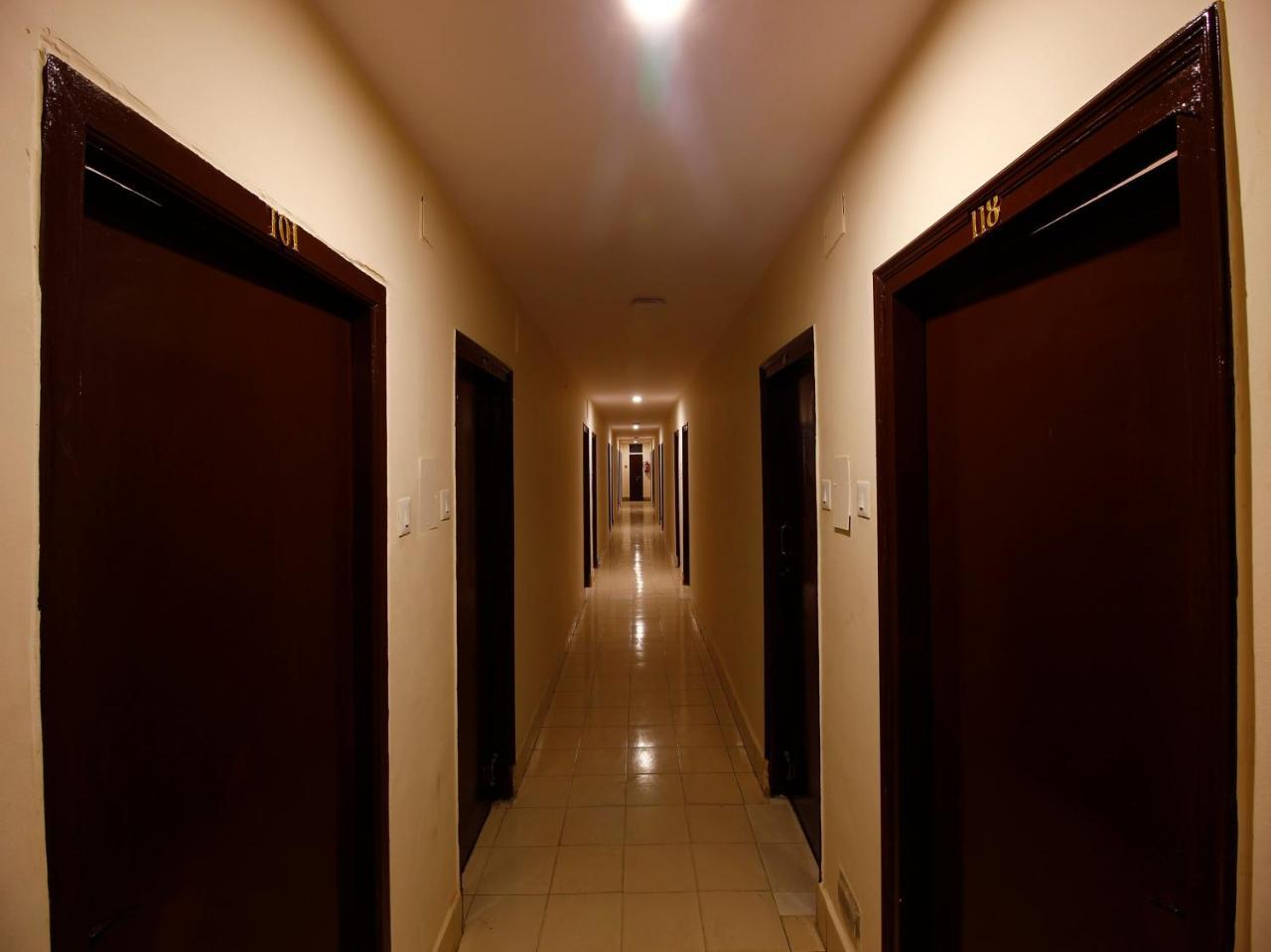 Oyo Flagship 26760 Paradise Circle 3* Hyderabad