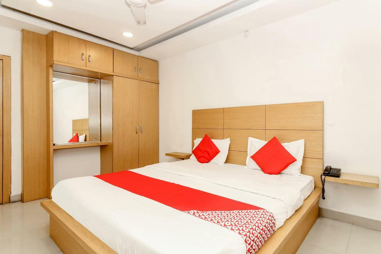 Oyo 26270 21 Avenue Hotel 3*