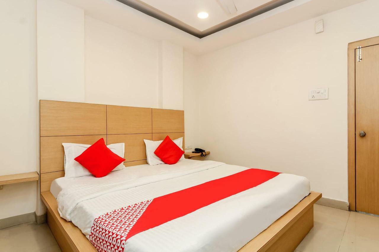 Hotel Oyo 26270 21 Avenue 3*