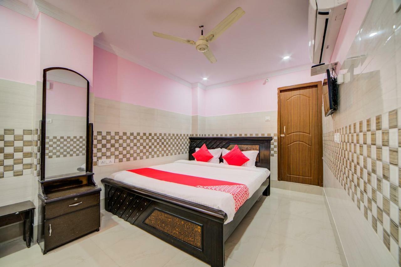 Hotel Oyo 35856 Padma Residency Hyderabad