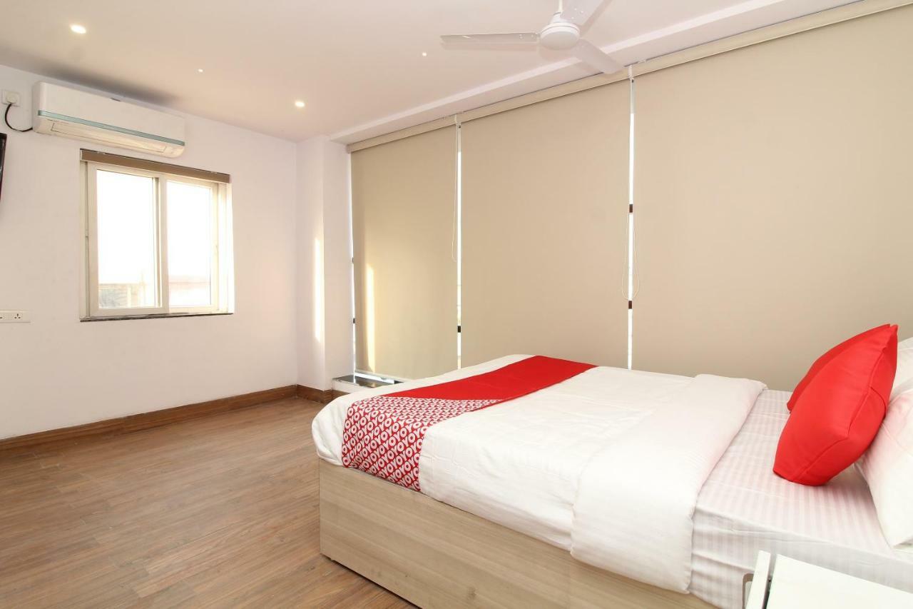 Oyo 35362 My Place S R Nagar