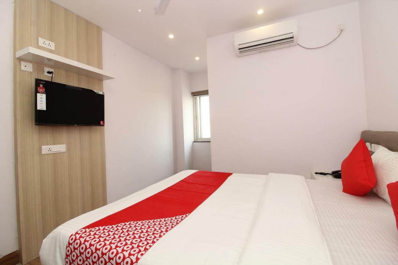 Oyo 35362 My Place S R Nagar Hotel Hyderabad
