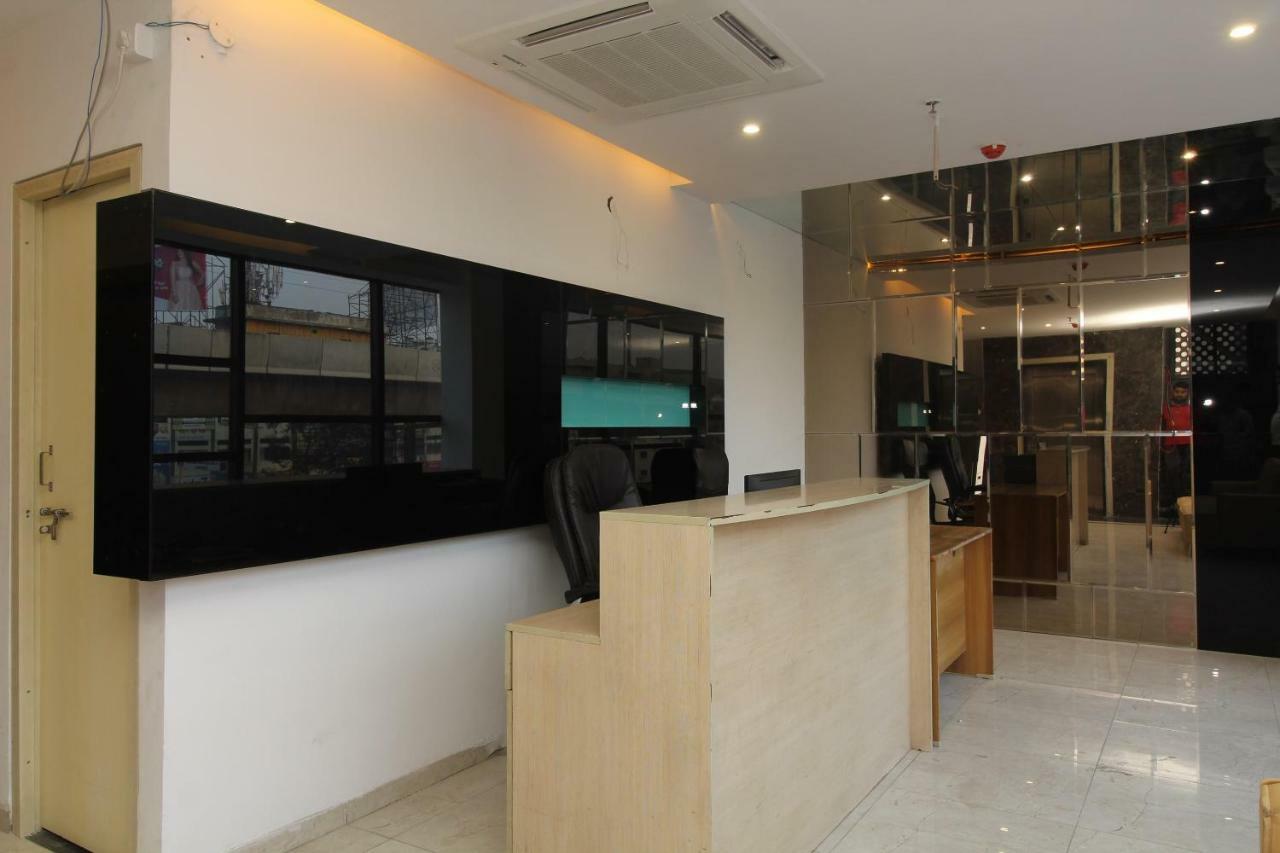 Oyo 35362 My Place S R Nagar 3* Hyderabad