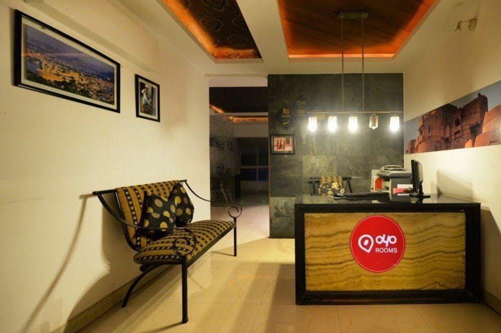 Oyo Rooms Manikonda Prime Gachibowli 3*