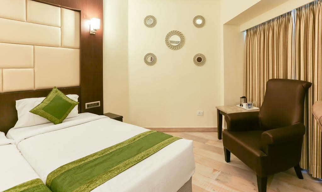 Hotel Woodbridge Grand 2*