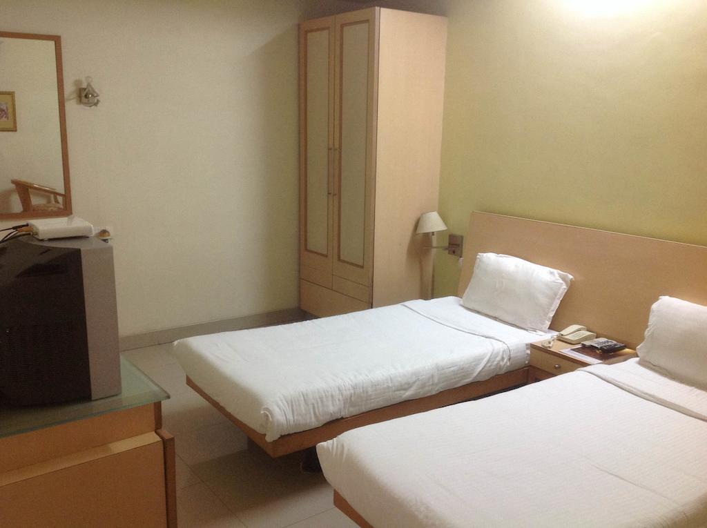 Hotel Loginn Hyderabad