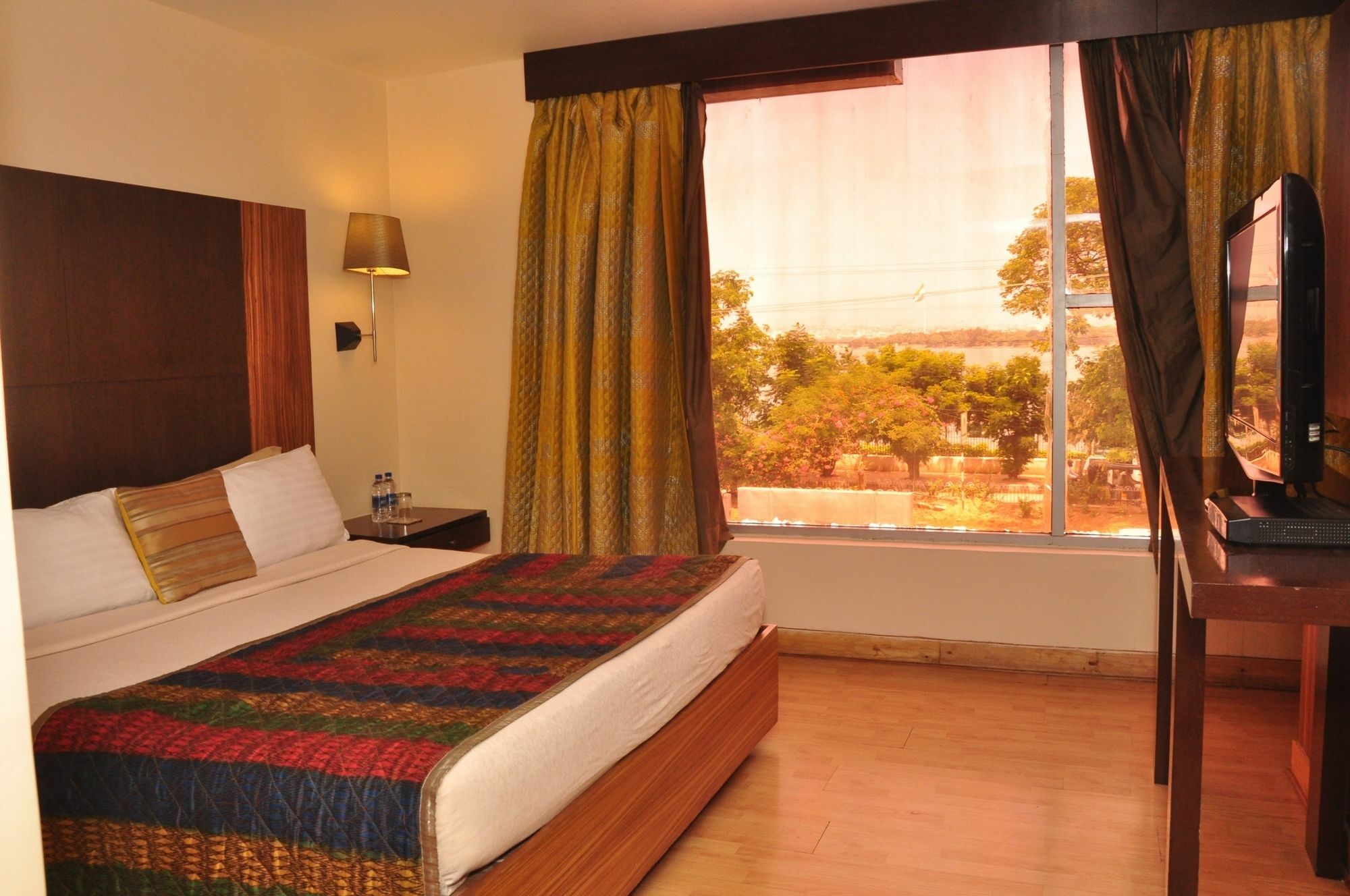 Hotel ​justa 4*