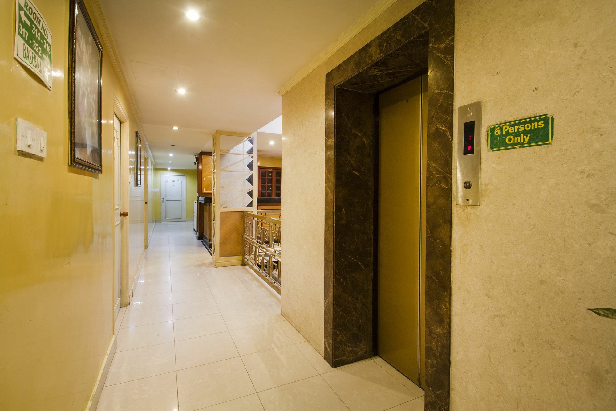 Oyo 9302 Baseraa Hotel Hyderabad