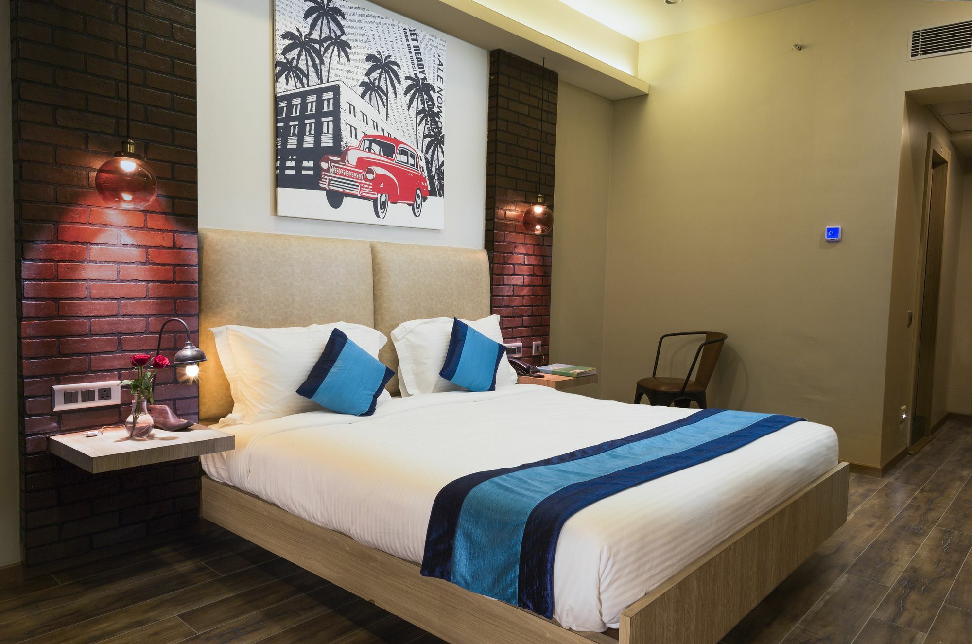 Hotel Mint Otm