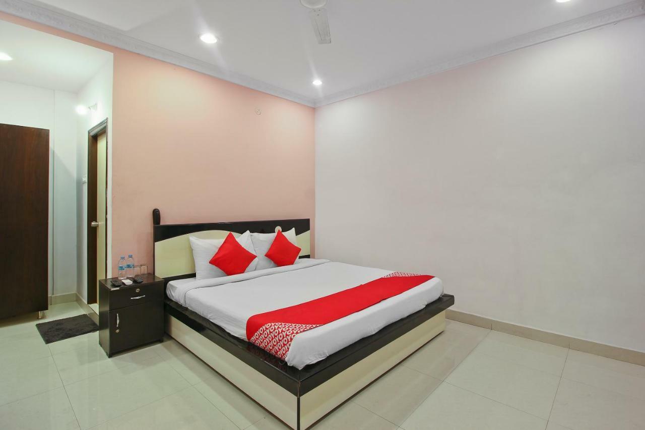Hotel Oyo Flagship 463 Banjara Hills 3*