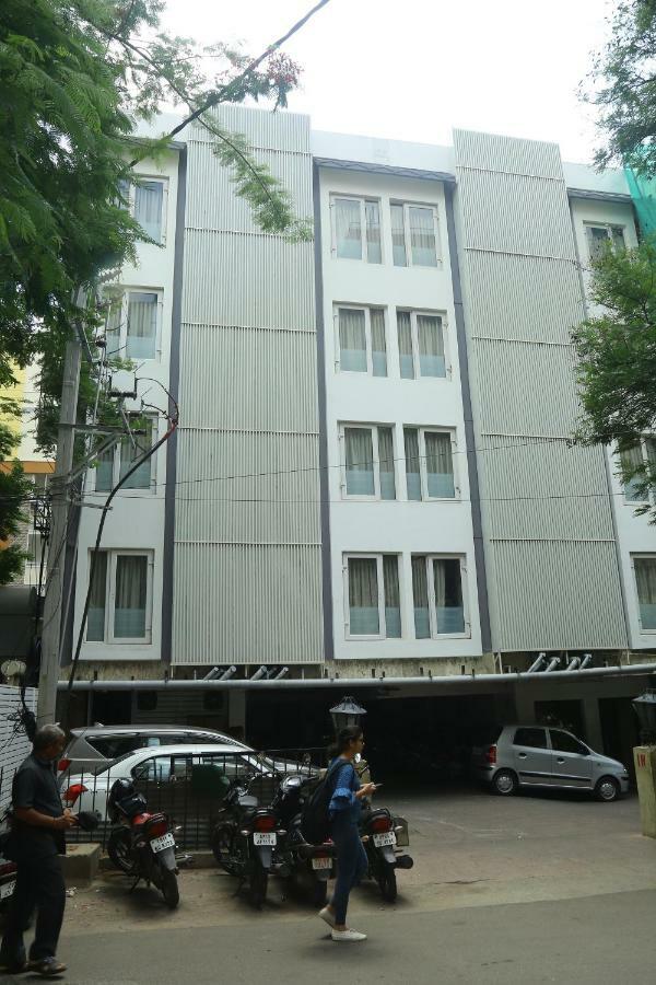Minerva Grand Himayatnagar 3* Hyderabad