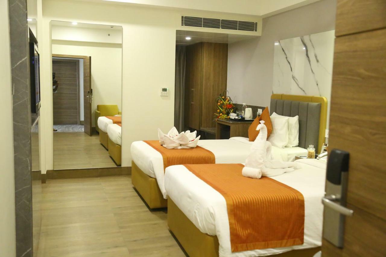 Minerva Grand Himayatnagar