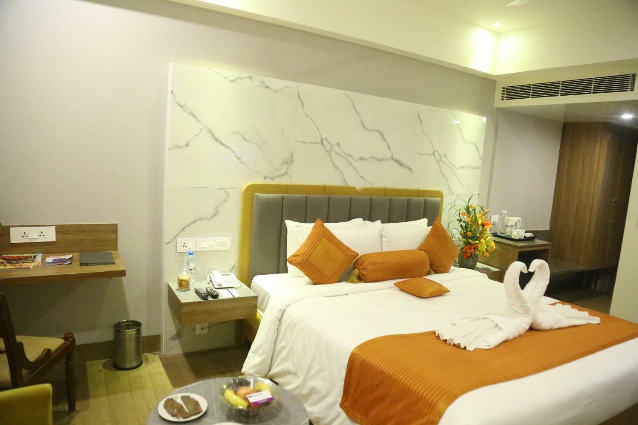 Minerva Grand Himayatnagar 3* Hyderabad