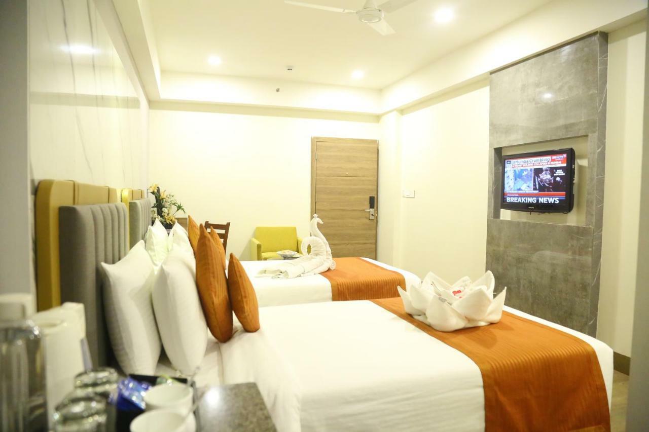 Hotel Minerva Grand Himayatnagar 3*