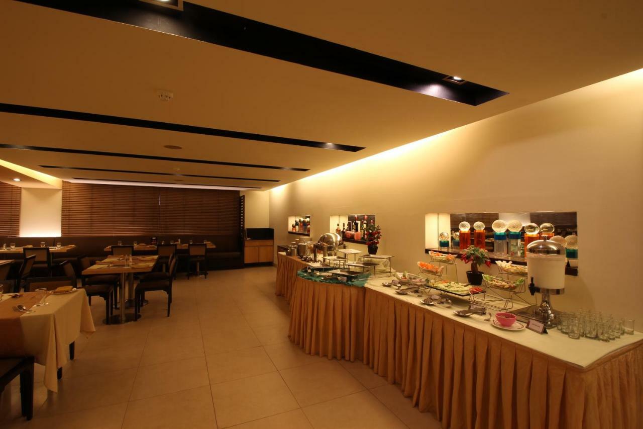 Hotel Minerva Grand Himayatnagar 3*