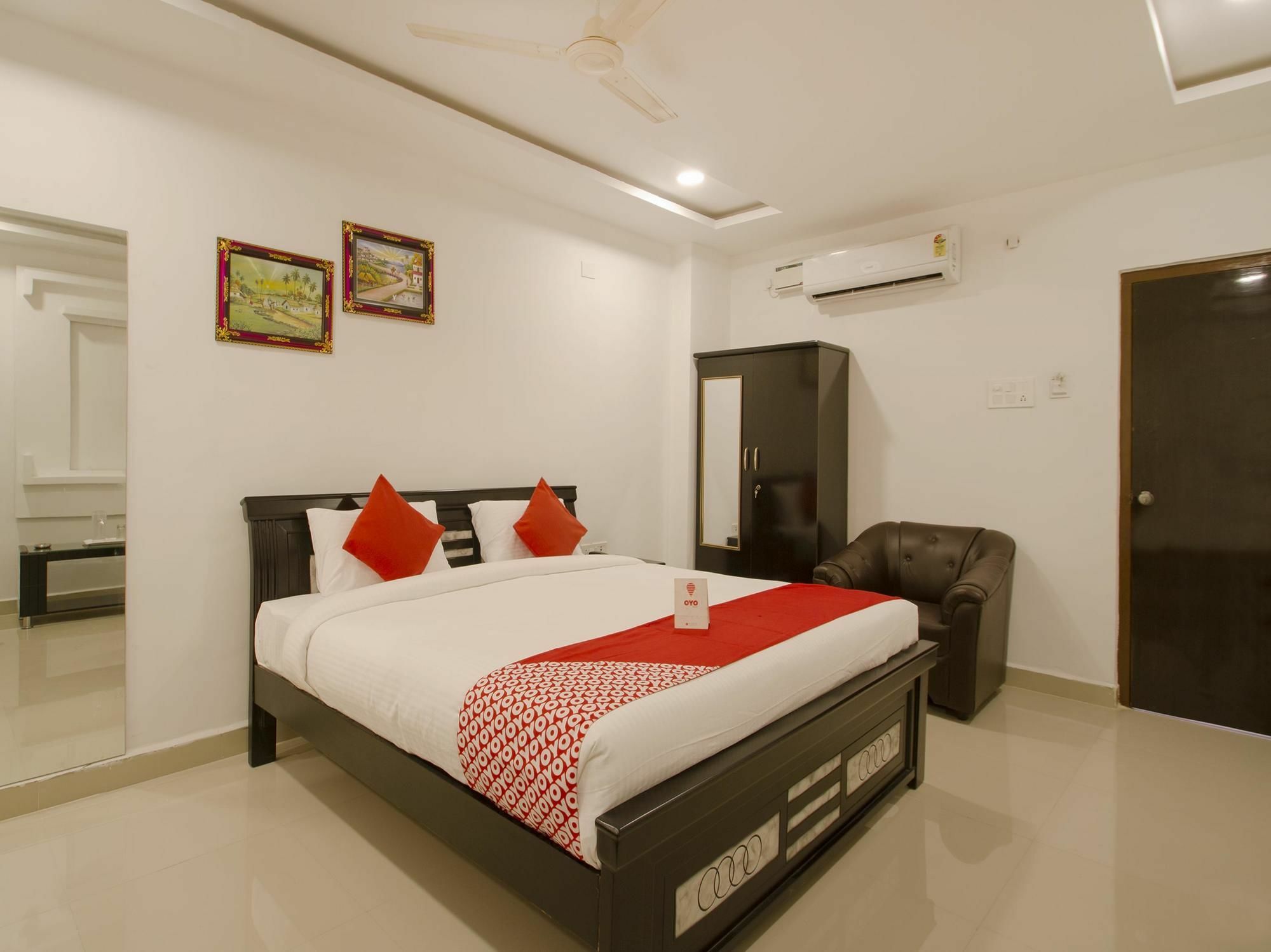 Oyo 13062 Kamala Residency-inn Hotel 3*