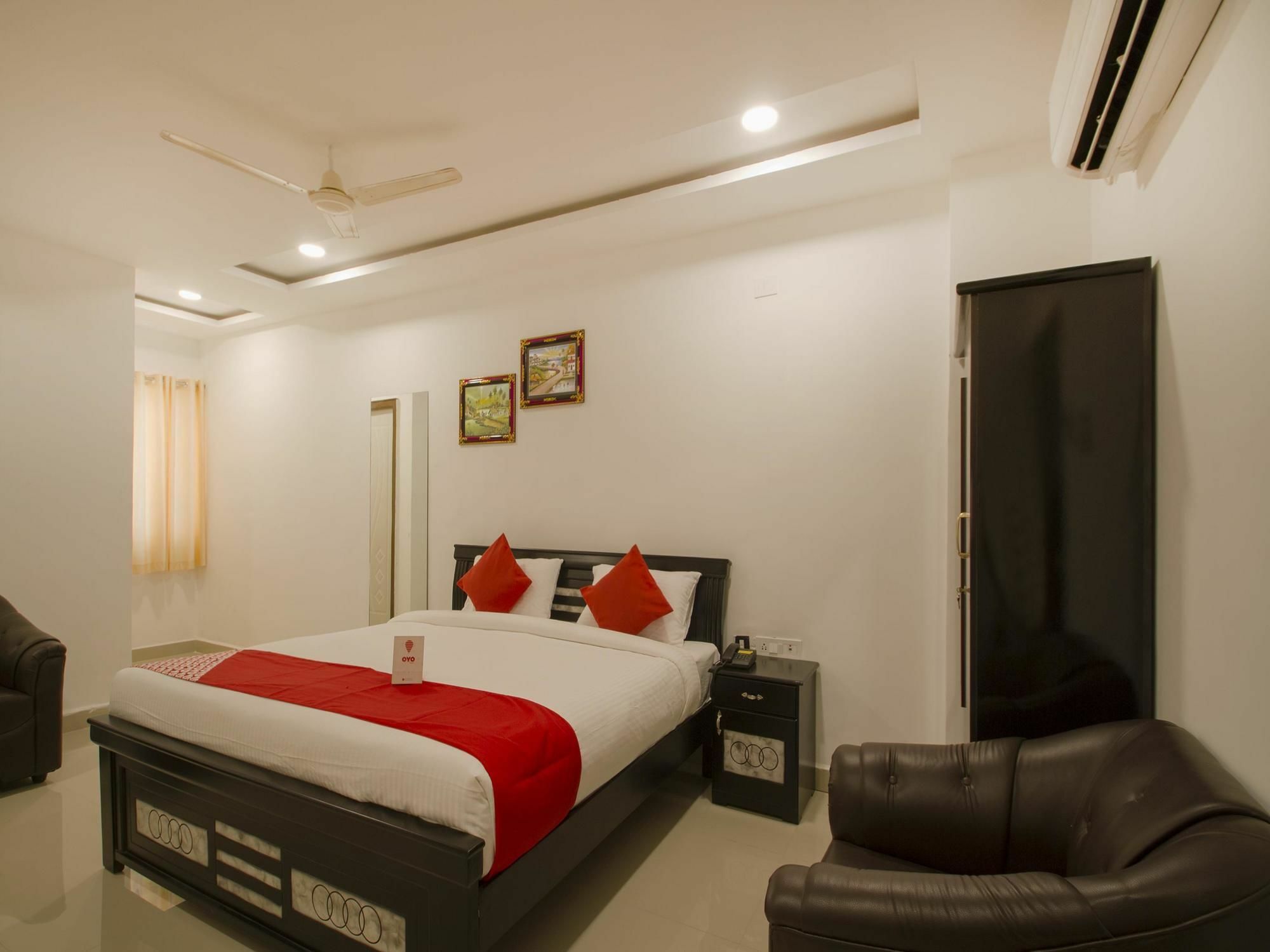 Oyo 13062 Kamala Residency-inn Hyderabad