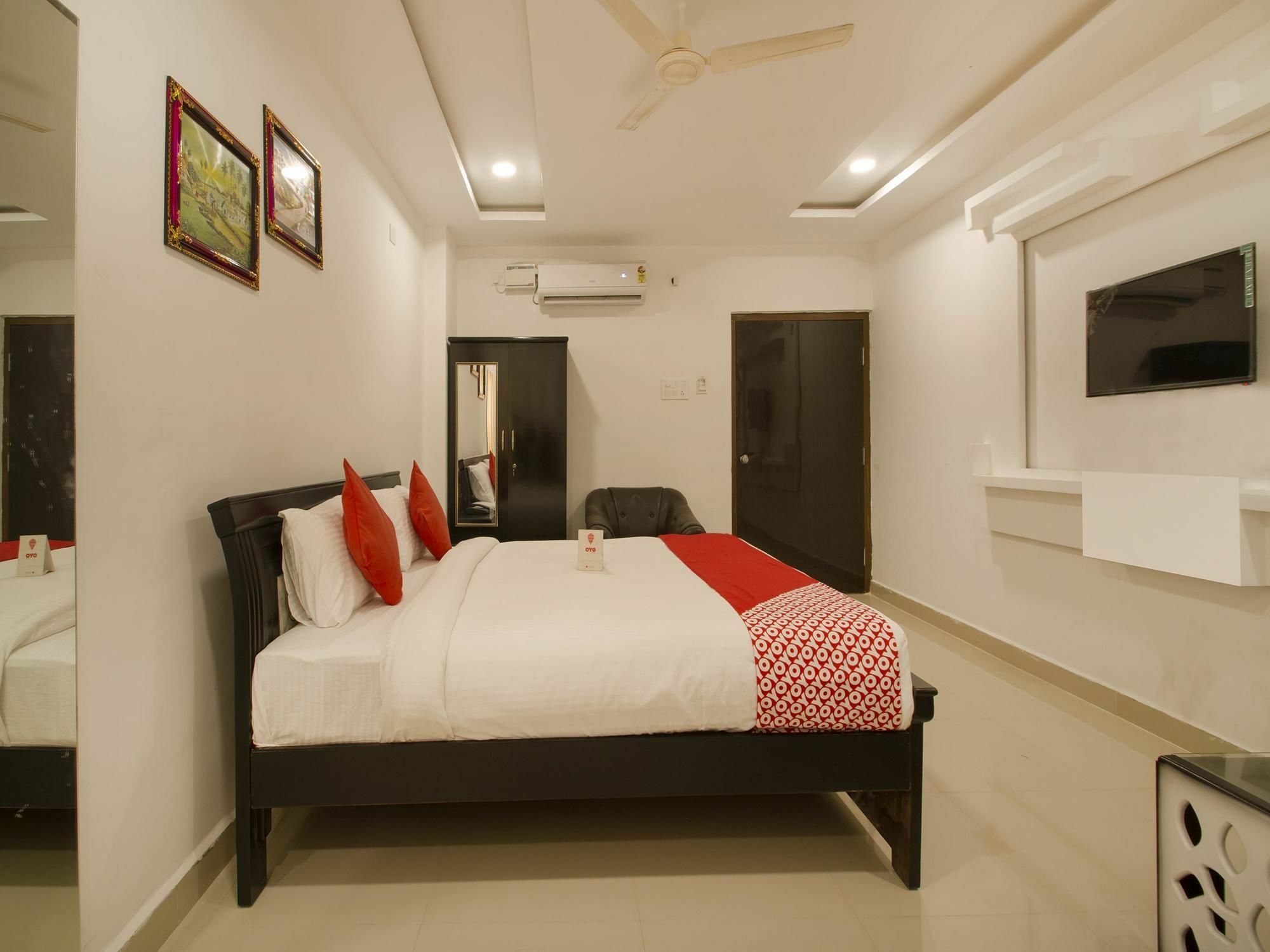 Oyo 13062 Kamala Residency-inn Hotel 3*