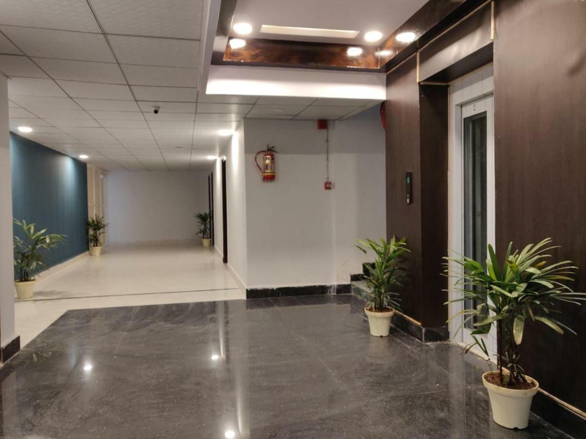 Silverkey Executive Stays 17012 Mj Center Hyderabad