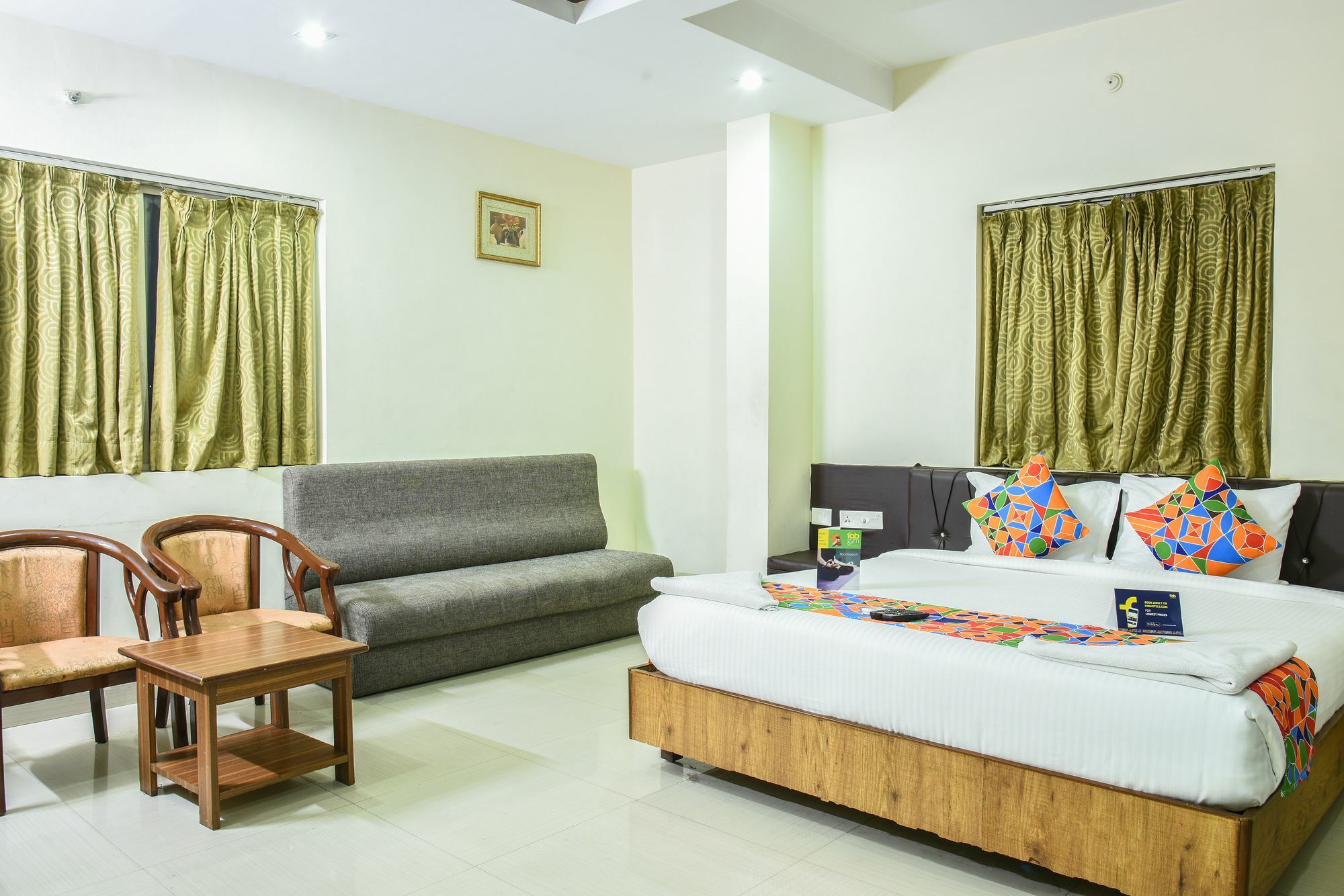 Fabhotel Rs Grand Hotel