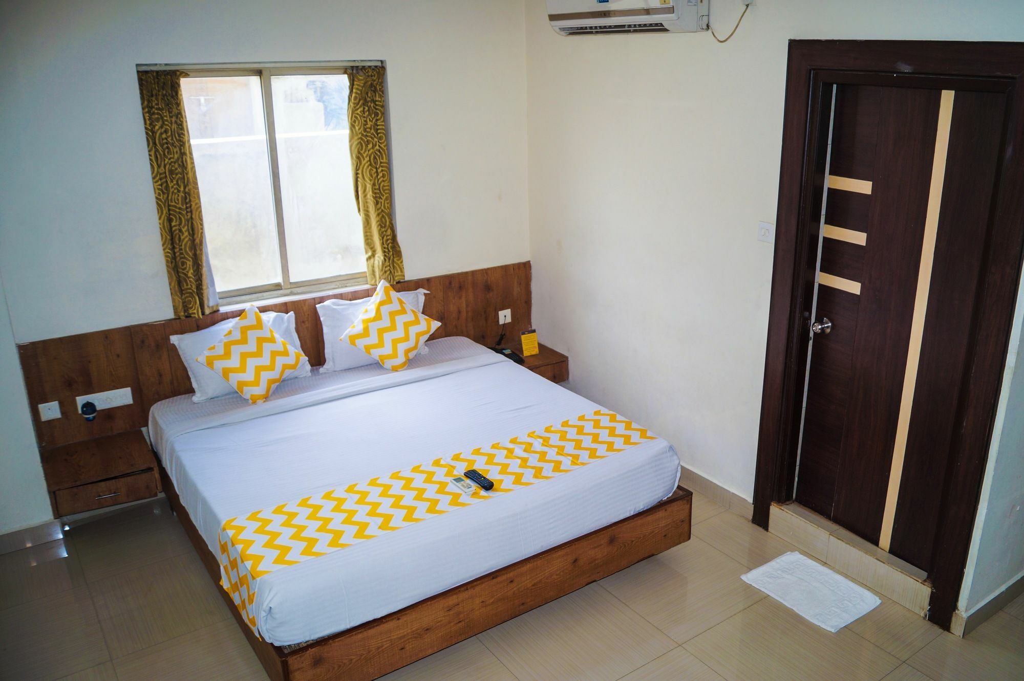 Fabhotel Rs Grand Hotel 3*
