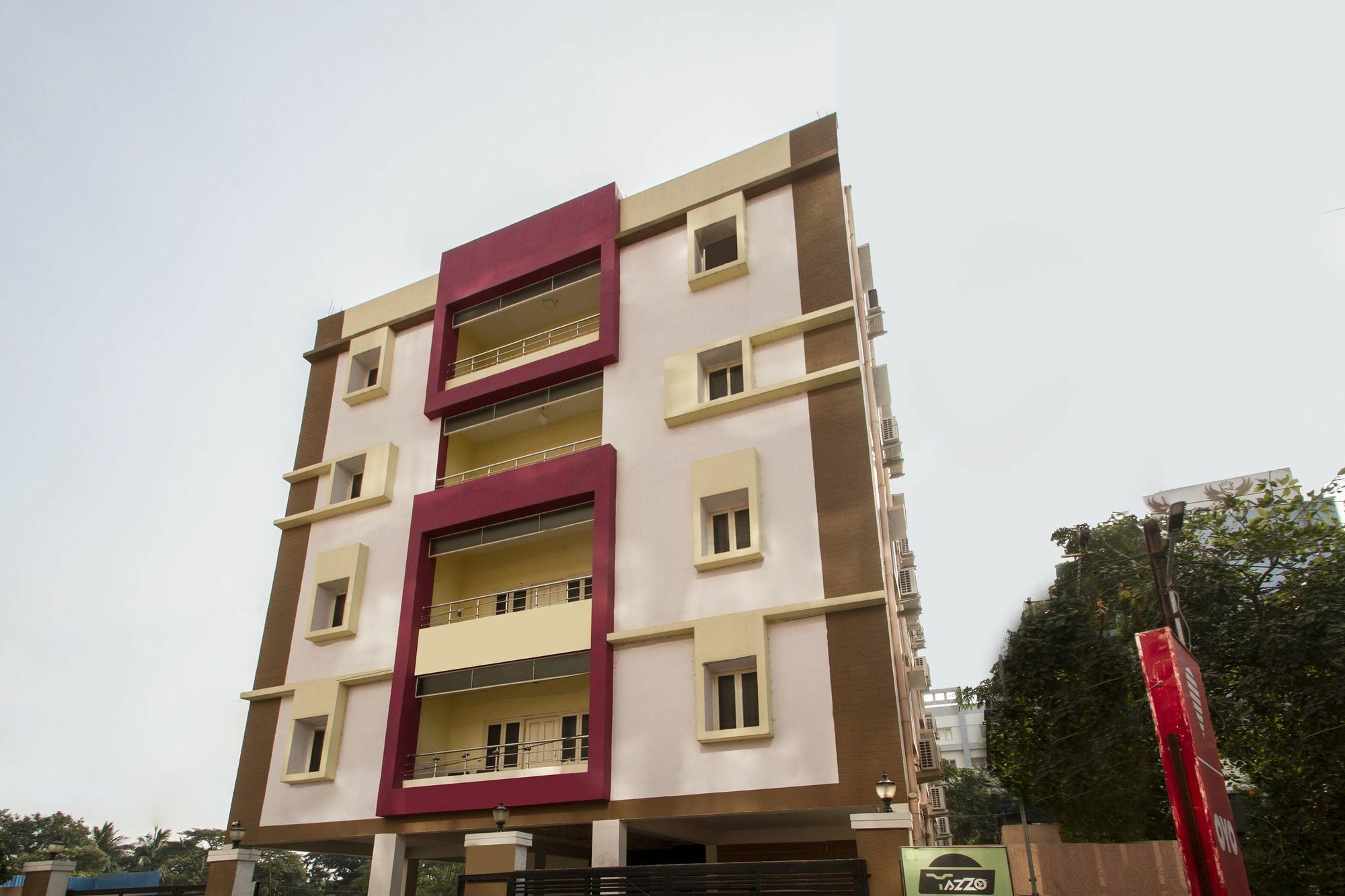 Hotel Oyo 7496 Nyc Hyderabad