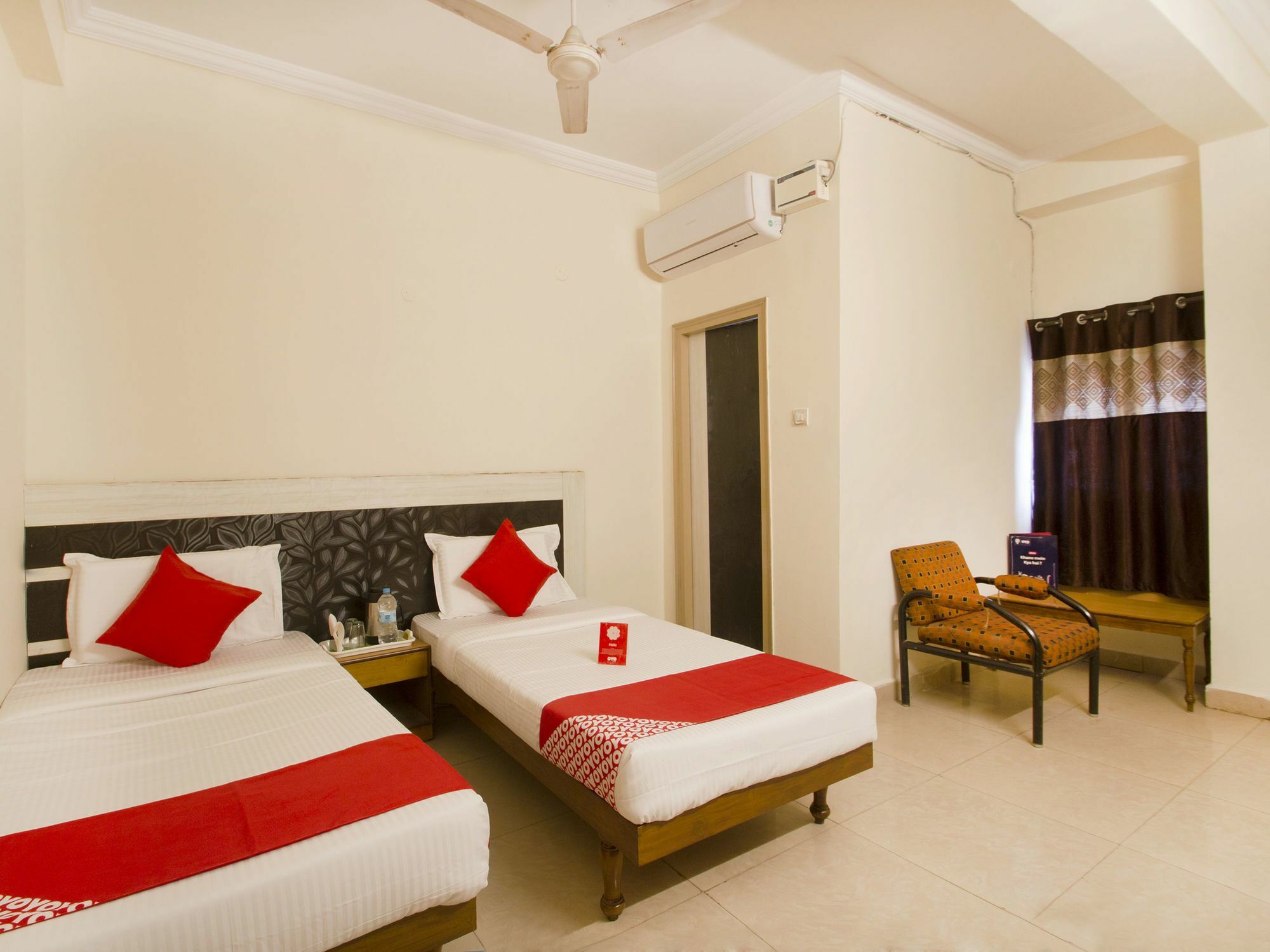Hotel Oyo 11321 Goutham Residency
