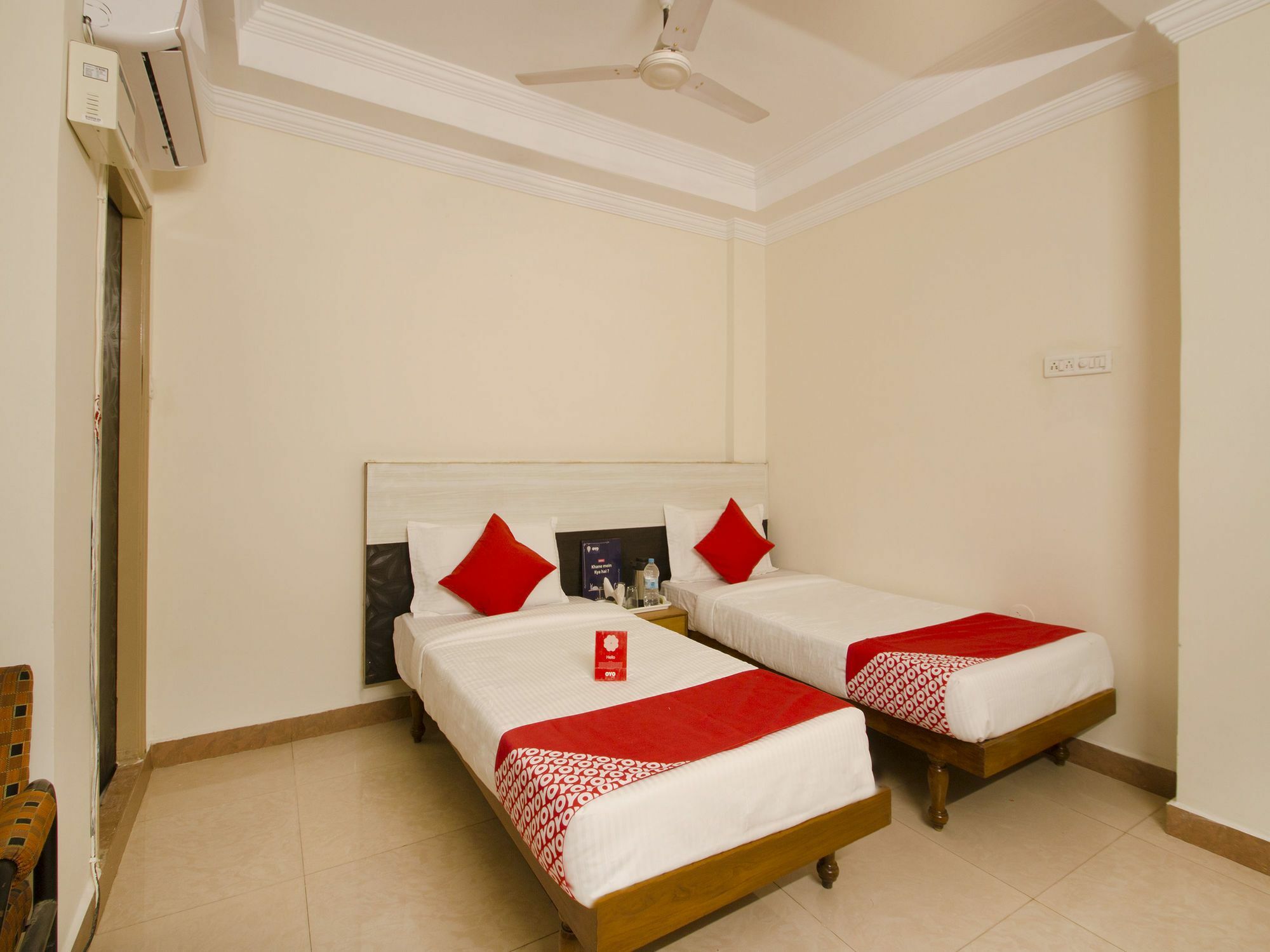 Oyo 11321 Goutham Residency Hotel Hyderabad