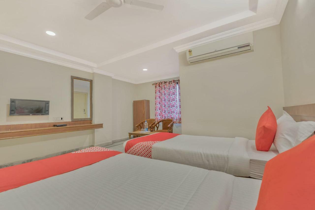Oyo 11428 Krishna's Residency Hyderabad